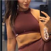 Offro lezioni e programmi personalizzati specializzata in allenamento al femminile, adatto a casa e palestra.