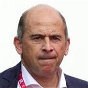 Jornalista com mais de 30 anos de experiência e ex-professor de ténis