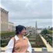 Soy una persona responsable, comprometida y motivación a la hora de enseñar y comprender las dificultades del aprendizaje.