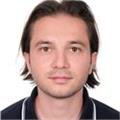 Alman Dili ve Edebiyatı Lisans mezunu. Şu anda Almanca Mütercim Tercümanlık bölümünde yüksek lisans öğrencisi. 2021 YDS Notu: 97,5
