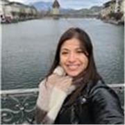 Profesora titulada en Medicina con más de 8 años de experiencia. Bailarina de salsa y bachata. Instructora de Yoga y zumba.