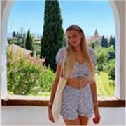 Vous cherchez une professeure d’anglais britannique native, expérimentée et basée à Paris ?