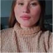 Profesora de apoyo escolar virtual y presencial