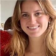 Soy estudiante de cuarto de Ingeniería pero he vivido en Inglaterra y tengo un nivel C1 de inglés. Puedo dar clases de colegio para refuerzo o de nivel B2 en ingles