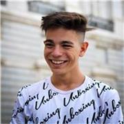 Estudiante de física imparte clases particulares de ciencias a todos los niveles escolares