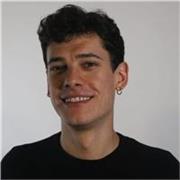Doctor en Filosofía y profesor de Audiovisuales con experiencia