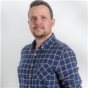 Hablante nativo de español ofrece sesiones en línea para adultos que quieran mejorar su fluidez hablando de temas del día a día