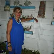 Laureata in giurisprudenza impartisce lezioni a studenti di medie e superiori