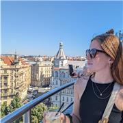 Native English tutor based in UK, with accredited TEFL certification offering dynamic online English lessons for levels B1+!