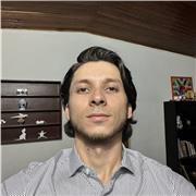 Profesor de matemáticas básicas para estudiantes de primaria y secundaria