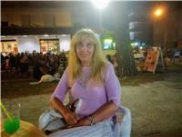 Claudia.