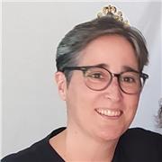 Soy profesora de primaria con veinte años de experiencia en todos los niveles, excepto inglés. Doy modalidad presencial y online. Clases dinámicas y adaptada al nivel del alumno. Profesora de vocación