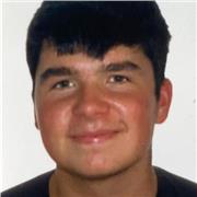 Soy una persona cercana, con paciencia y que trata de entender al alumno. Soy cercano y familiar.