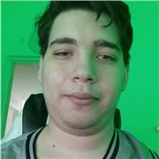 junge Spanischlehrerin mit Talent zum Schreiben und für Musik