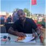 Private English tutor (remote). I have yearls of English experience in writing and speaking