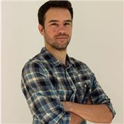 Doy clases de introducción a la programación y al desarrollo de video juegos.