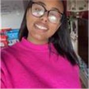 Soy una joven estudiante con gran pasión y buen trato con los niños. Creo que soy perfecta para este puesto.