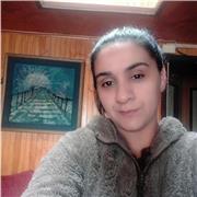 Técnico de nivel superior en educación parvularia da clases a niños de niñas