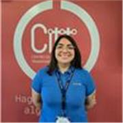 Estudiante de educación superior que puede ayudar en esta y más materias