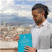 Insegnante di sostegno disponibile nell'aiuto nei compiti ed esami