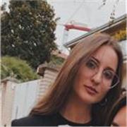Studentessa universitaria offre ripetizioni e aiuto compiti a Parma