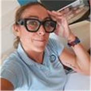 Maestra de  Educación Infantil. He trabajado como profesora de refuerzo con niños de Educación Primaria.  