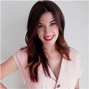 Me encanta enseñar. Siempre quise enseñar mi idioma. Puede ser para todas las edades.