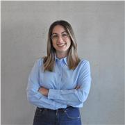 Profesora de biología apta para todas las edades y niveles.