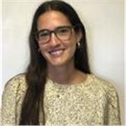 Licenciada en Psicopedagogía, Tutora y Docente de apoyo para niños y adolescentes. 
