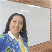 Profesora titulada en educación Infantil y Primaria con mas de 9 años de experiencia.