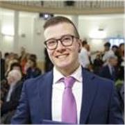 Laureato in giurisprudenza fornisce lezioni di italiano a studenti di scuole primarie e secondarie