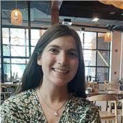 Profesora Básica con mención en Lenguaje y Comunicación