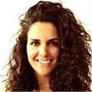Biología, anatomía, matemáticas, física y química, inglés y también, en artes plásticas y música. Todos los niveles
