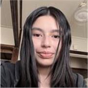 Estudiante de primer año de Universidad de Estados Unidos ubicada en Japón , que su lengua materna es Español y fluidez en Ingles