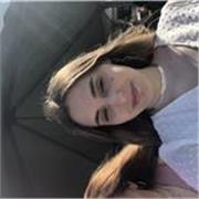 Actualmente cursó el grado de pedagogía. Experiencia: 4 años profesora, 3 corresponsal juvenil y 5 años mediadora( con título). 