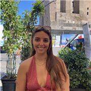 Patient tutor offering Portuguese and English lessons for learners seeking practical skills, confidence and cultural understanding