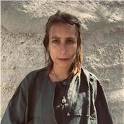 Laureata in Scienze dell’educazione e antropologia, offro ripetizioni per la scuola primaria e secondaria