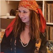 Explorers and Lovers of Art and Beautiful Lifestyles