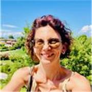 Sono un'insegnante di scuola di primo grado e cerco al pomeriggio dalle 16.00 in poi qualche ora come aiuto compiti.