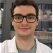 Dottore di ricerca con una grande passione per la lingua inglese. Pronto per aiutare studenti nell'apprendimento linguistico.