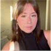 Profesora de inglés dicta clases personalizadas