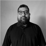 Diseñador gráfico con manejo de herramientas digitales y gran motivación para aprender y aportar en proyectos creativos