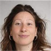 Nativa Holandes, y hablo ingles como nativa. Aprendí español desde nivel nada a nivel B2 en solamente très días en Regina Coelhi. 
