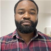 I teach English using structured lesson plans to evaluate student progress and comprehension to Strengthen their communication