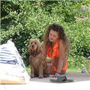 Hola! Sóc la Carla. Tinc 25 anys estic acabant la carrera de Psicologia i tinc el GS d'Educació Infantil. M'ofereixo per donar classes particulars i de repàs de totes les matèries a nens de infantil i de primària fins a 12 anys. Qualsevol dubte només heu