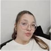 Soy una chica muy paciente y empática, lo que hace que la enseñanza sea efectiva y dinámica. He estudiado animación sociocultural.