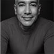 Chef y monitor de bienestar que ofrece clases personalizadas.