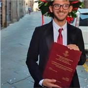 Ti serve un aiuto con la Storia? Impariamola divertendosi o, sono Francesco, laureato in storia con il massimo dei voti, se sei uno studente delle elementari/medie/superiori/università, contattami per organizzare il nostro incontro