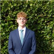 Uni of Bristol first year Economics student delivering one to one maths sessions