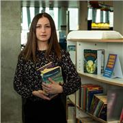 Experienced ESL Teacher with Cambridge Qualifications and IELTS Expertise